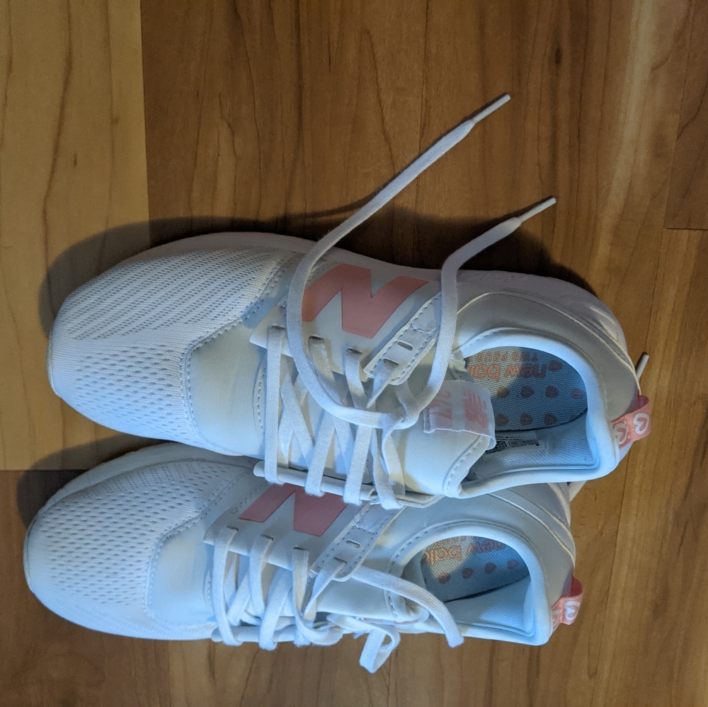 Like-New New Balance 247 women's white and pink sneakers